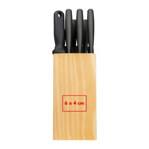 Ceppo portacoltelli in legno chiaro per vari coltelli.