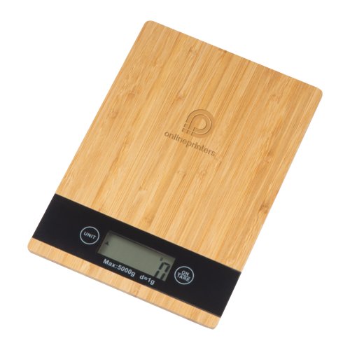 Bilancia da cucina chiara in bamb con display digitale.