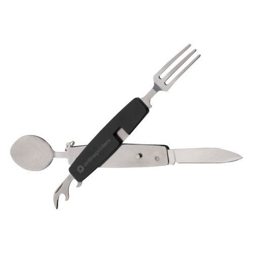 Set di posate da campeggio in metallo nero con coltello, forchetta, cucchiaio e apribottiglie.