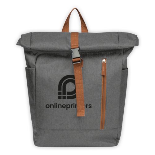 Zaino grigio in tessuto con chiusura arrotolabile, tasche esterne e maniglia.