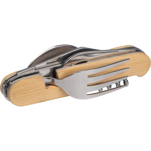 Posate da campeggio beige in bamb e metallo con vari utensili.
