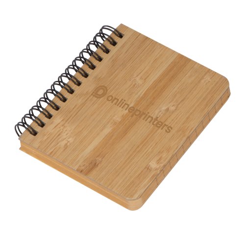 Quaderno in legno chiaro con rilegatura a spirale.