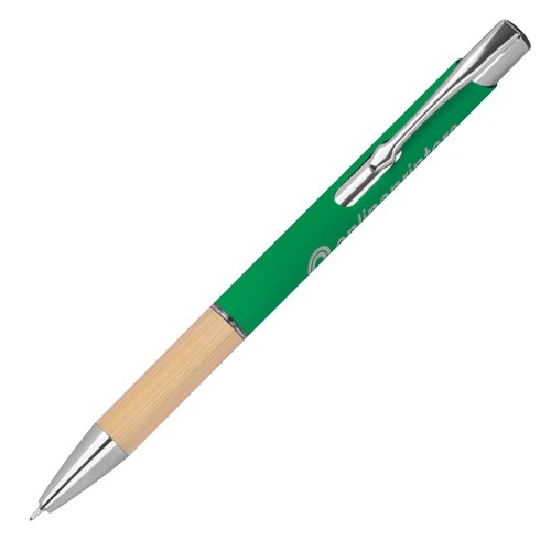 Penna gel riciclata verde con elementi in metallo e clip.