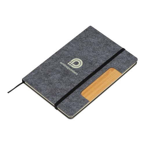 Taccuino grigio argento con copertina in feltro, elastico e dettaglio in bamb.