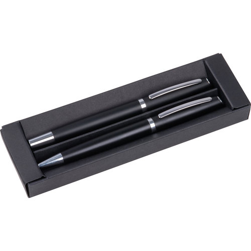 Set da scrittura nero in alluminio riciclato con penna a sfera e penna.