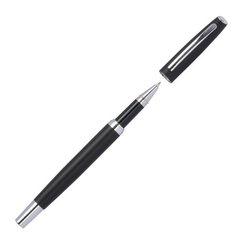 Set da scrittura nero in alluminio con penna a sfera e custodia.