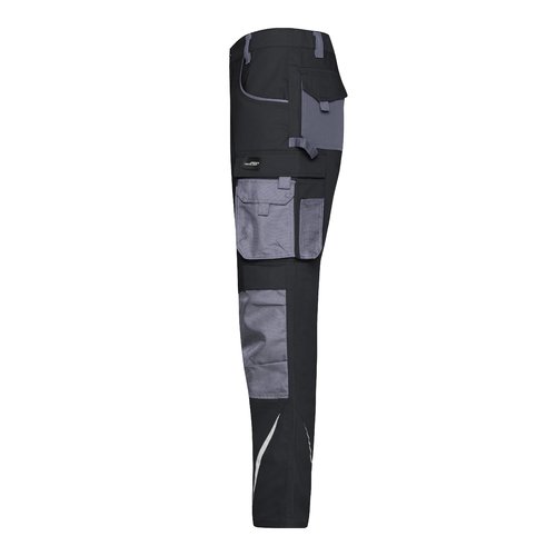 Pantaloni da lavoro neri e grigi in misto poliestere-cotone con tasche multiple.