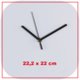 Orologio da parete bianco con quadrante e lancette.