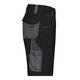 Pantaloncini da lavoro neri e grigi in poliestere-cotone con multiple tasche.